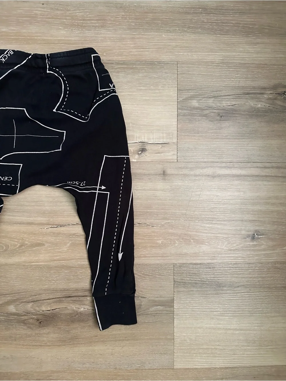 NUNUNU Black Pattern Drop Crotch Pants – 18–24M